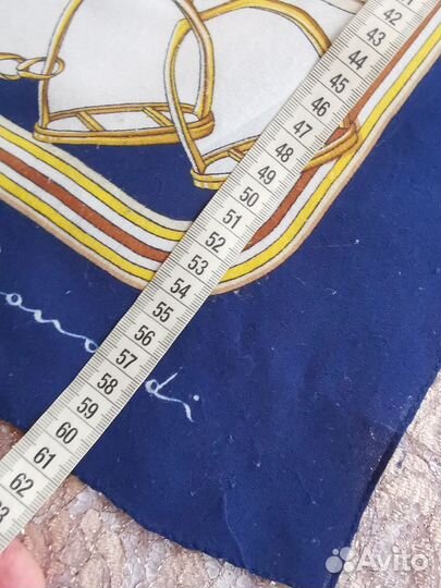 Leonardi платок с дефектами