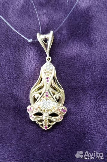 Золотой кулон подвеска с бриллиантами
