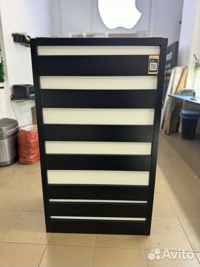 Ресепшн - тумба. С ящиками