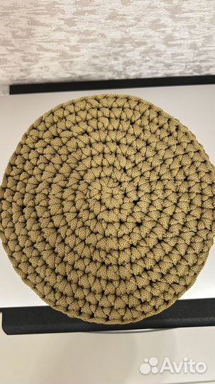 Вязаная корзинка ручной работы