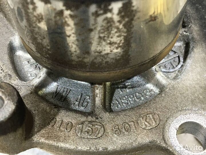 Б/У Насос водяной (помпа) VAG#002