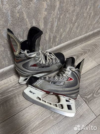 Коньки Bauer Vapor XVI р-р 2EE