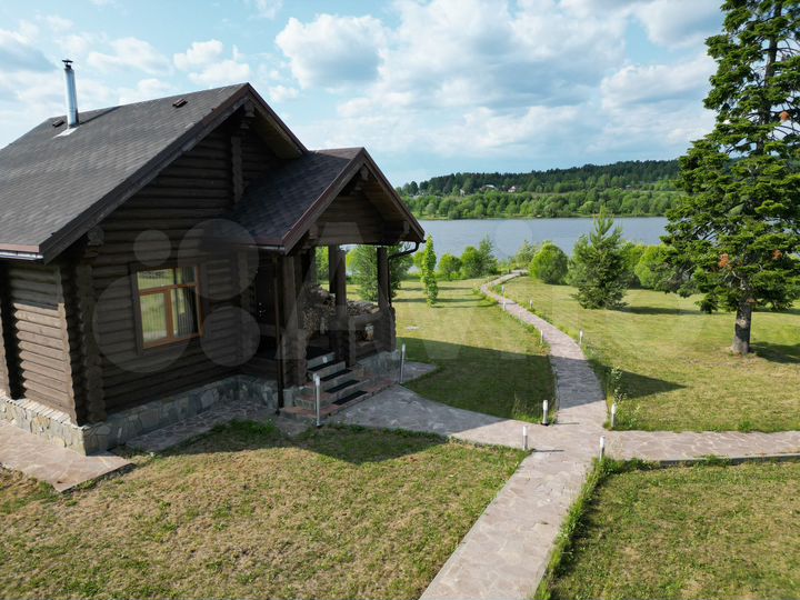 Дом 156,9 м² на участке 70 сот.