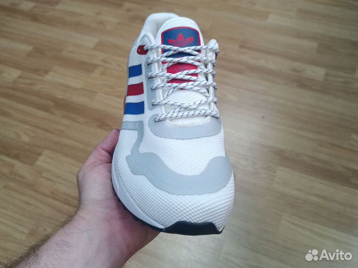 Кроссовки Adidas ZX 750 HO white