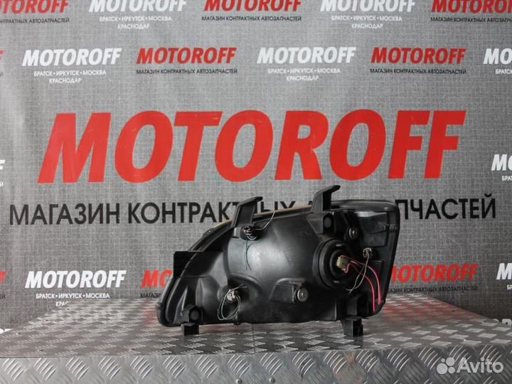 Фара правая Тойота Ноах AZR60 28-150 А327