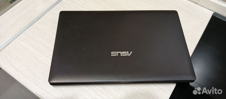 Ноутбук asus