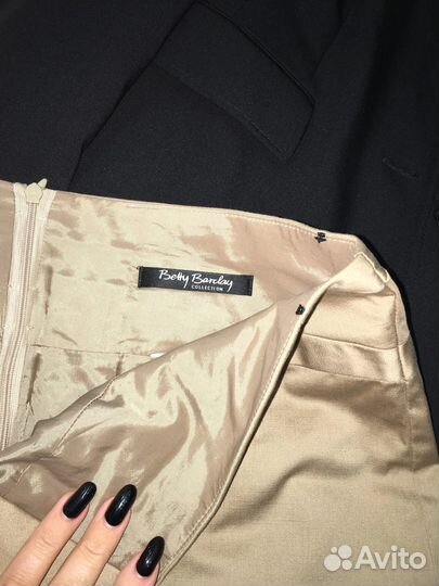 Пиджак 46 полный и юбка 44 м все Betty Barclay