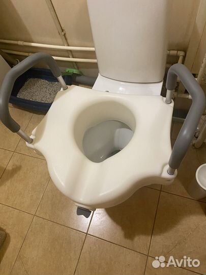 Насадка на унитаз после операции