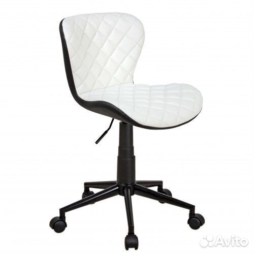 Полубарный стул