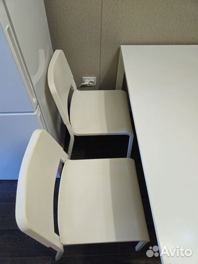 Кухонный стол и стулья комплект бу