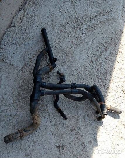 Патрубок охлаждения Renault Scenic рест. 2001