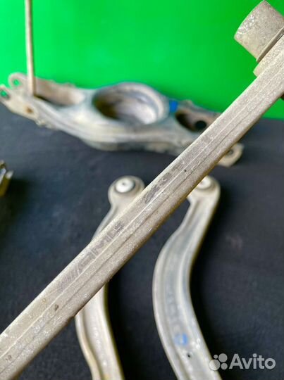 Рычаг задний правый AMG Medcedes W218 CLS63 AMG