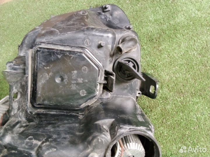 Фара ксеноновая передняя правая Bmw 7-Series E65