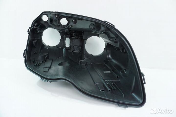 Корпус фары правый Mercedes-Benz Glk X204