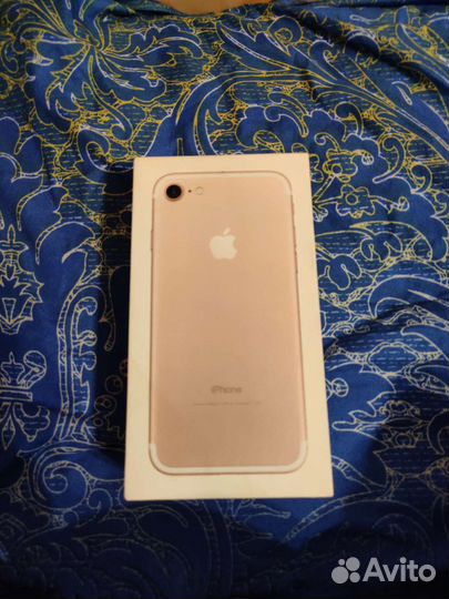 iPhone 7, 32 ГБ