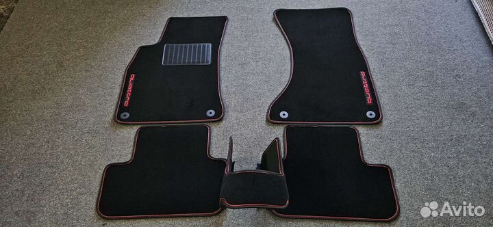 Автоковрики для Audi A4 B8 (8K), чёрн