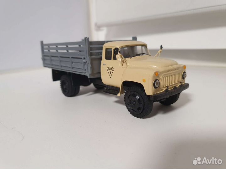 Модели грузовиков 1:43. Газ сельхозник