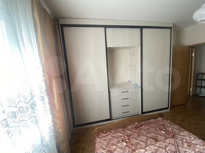 2-к. квартира, 56 м², 10/10 эт.