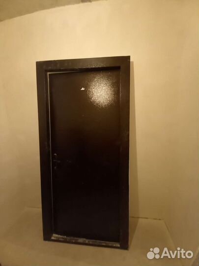 Дверь входная металлическая