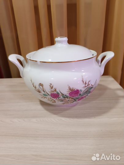Супница фарфоровая
