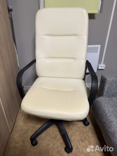 Компьютерное кресло