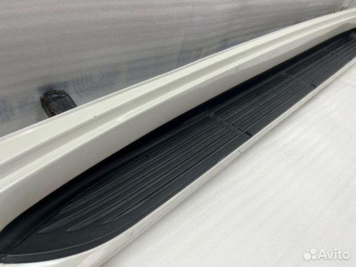 Порог левый Toyota Land Cruiser 200 2012-2021