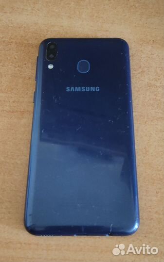 Samsung Galaxy M20, 3/32 ГБ