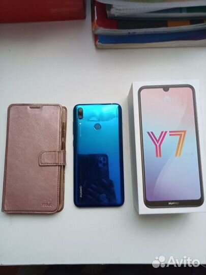 HUAWEI Y7 (2019), 3/32 ГБ