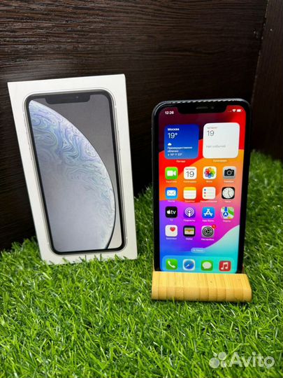 iPhone Xr, 64 ГБ