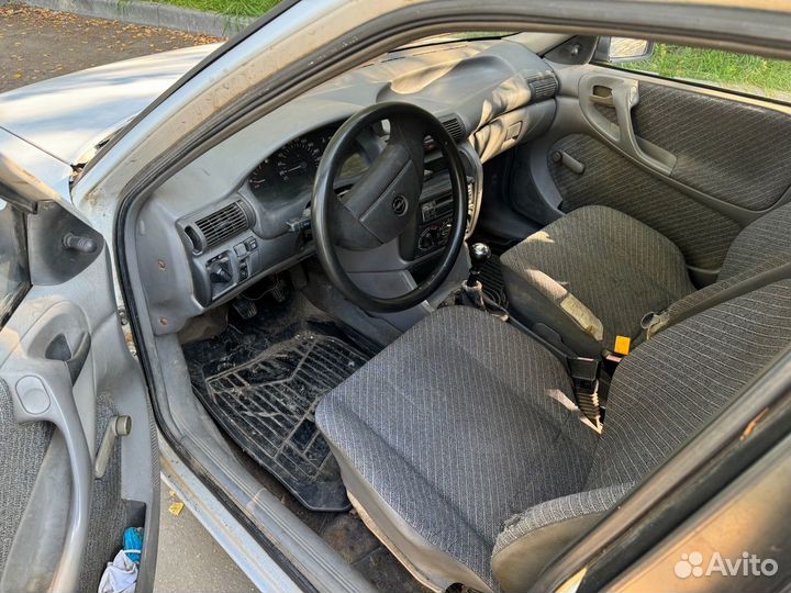 Opel Astra 1.4 МТ, 1993, 297 000 км