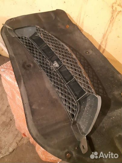 Решетка радиатора Toyota caldina