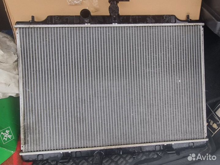 Радиатор охлаждения Nissan X-Trail T31 2.0 2011
