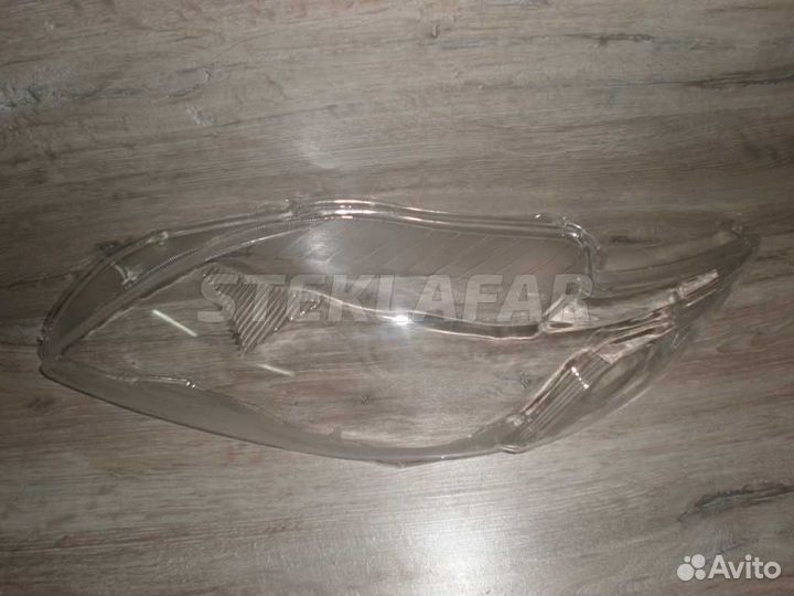 Стекло фары Toyota Corolla E150 (2006-2010) дорес