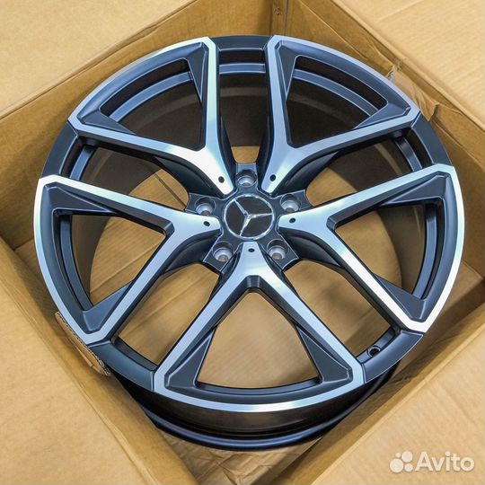 Кованые диски R22 на Mercedes Benz GLE V167