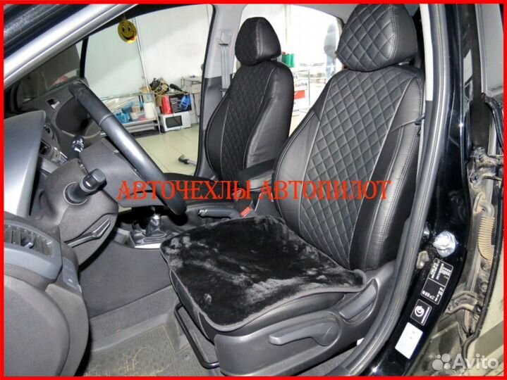 Чехлы Автопилот Suzuki SX4 из экокожи чёрные Ромб