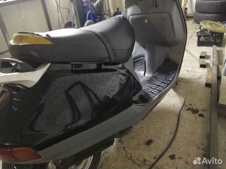 Honda lead 90