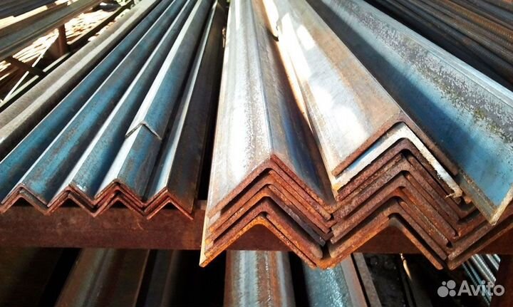 Уголок металлический