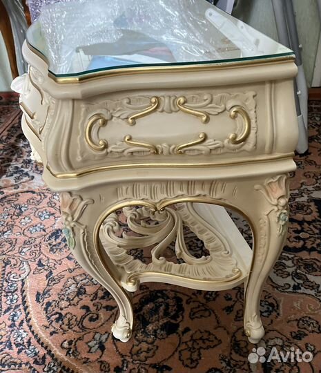 Тумбочка прикроватная Silic