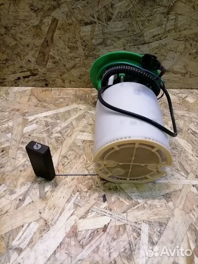 Бензонасос Audi A6 C6 3.2 AUK