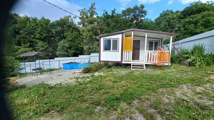 Дом 36 м² на участке 8 сот.