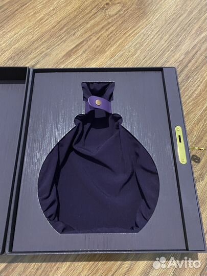 Подарочный бокс под бутылку курвуазье хо