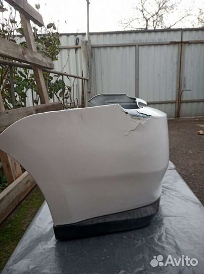 Бампер задний Toyota Prius