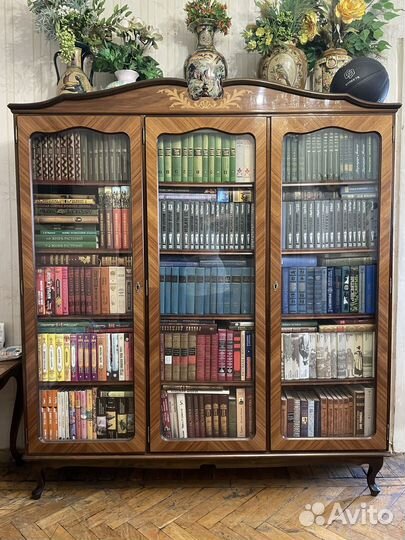 Книжный шкаф СССР