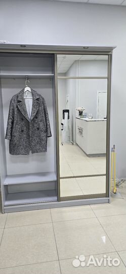 Шкаф купе с зеркалом в прихожую бу