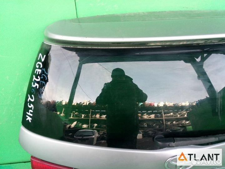 Дверь задняя toyota wish