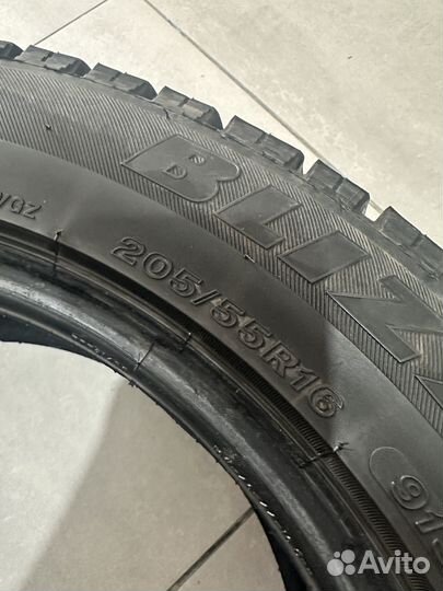 Bridgestone Blizzak Revo GZ 205/55 R16