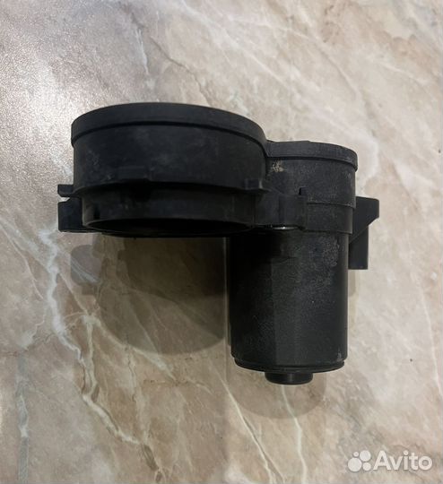 Моторчик стояночного тормоза mercedes w205