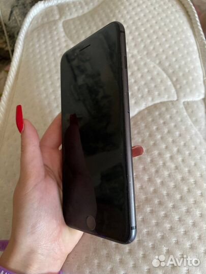 Телефон iPhone 8 plus