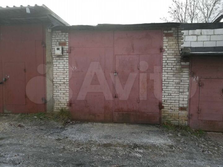 Гараж, > 30 м²