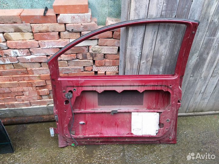 Дверь правая Volkswagen Beetle (фольксваген битл)